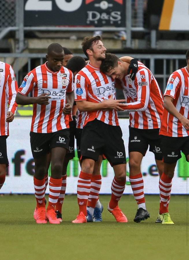 超的表现有 超的表现有